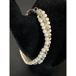 Madewell Bracelet - white/silver beads, golden chain, clasp